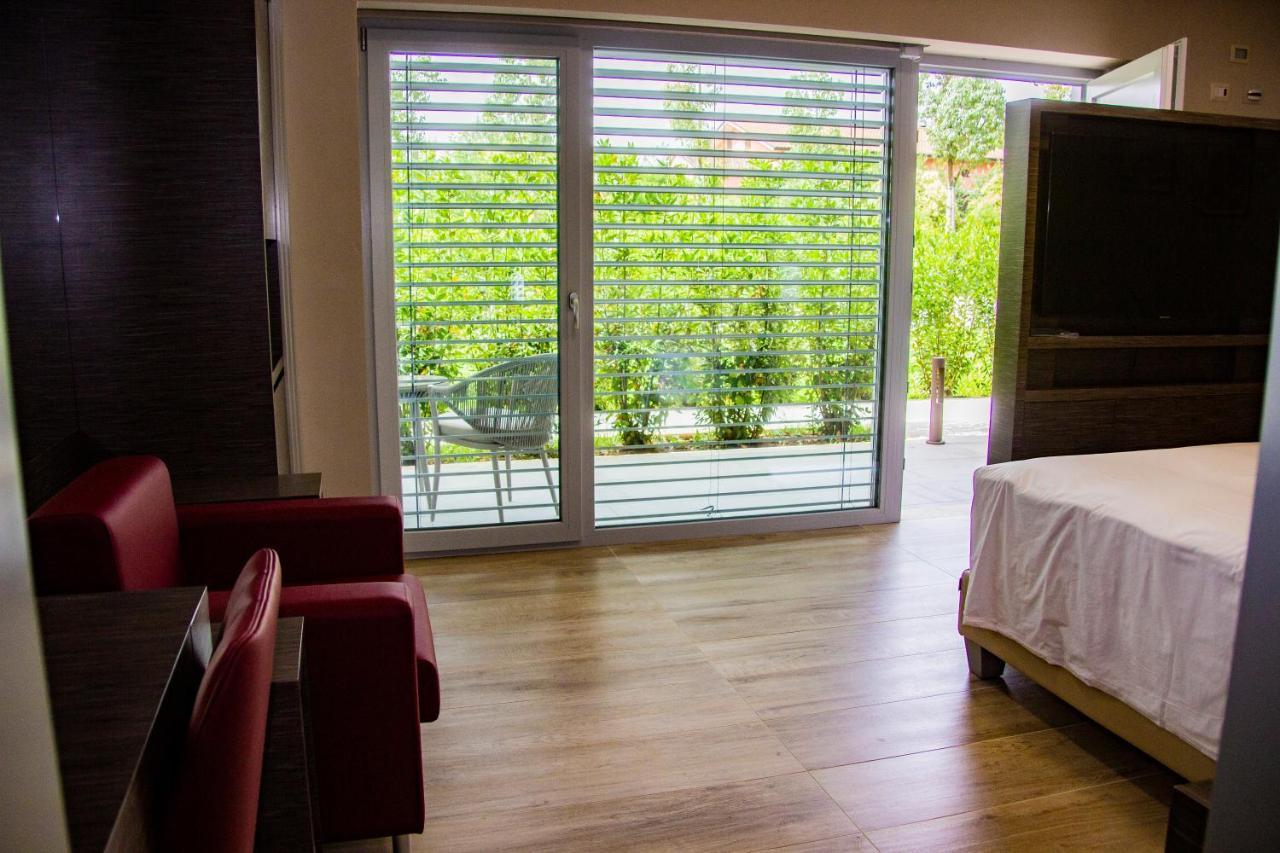 Kairos Resort & Spa Piedimonte San Germano Buitenkant foto