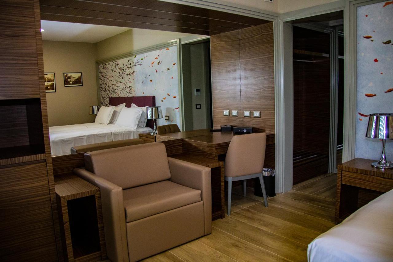 Kairos Resort & Spa Piedimonte San Germano Buitenkant foto